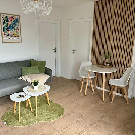 Home & Apart - Apartment Im Herzen Von Kreyenbrueck - Apartment 1 Oldenburg Eksteriør billede