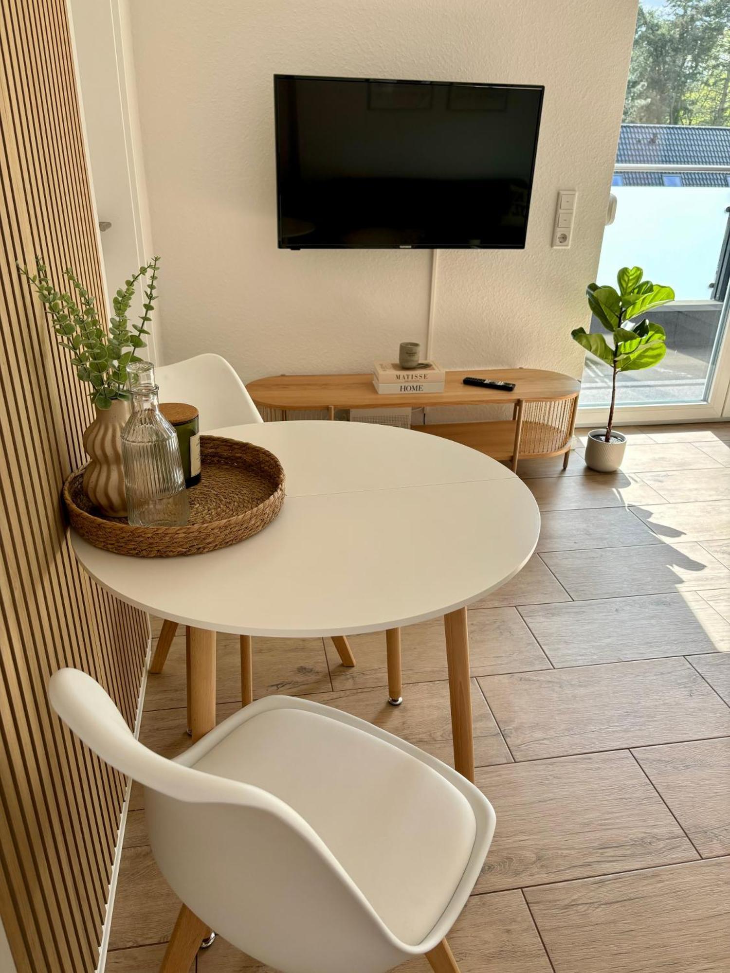 Home & Apart - Apartment Im Herzen Von Kreyenbrueck - Apartment 1 Oldenburg Eksteriør billede